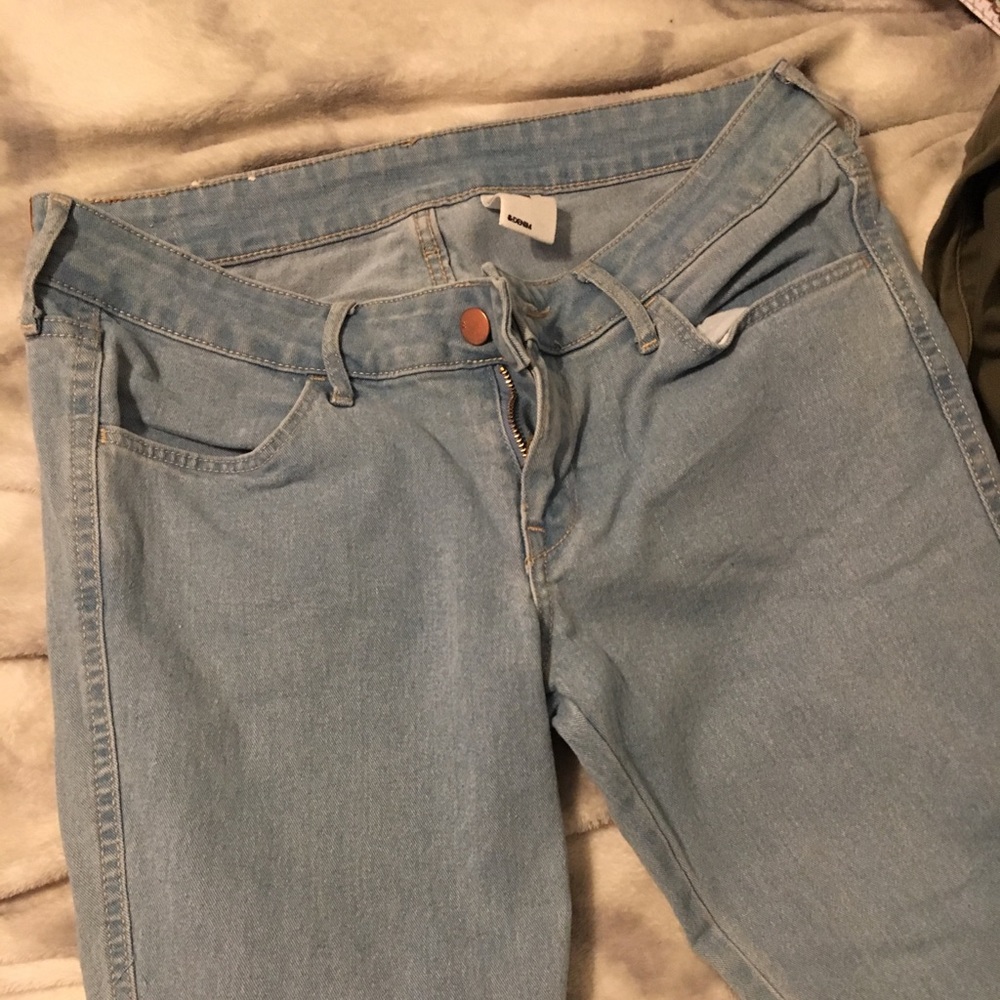 Light wash skinny jeans! H&M